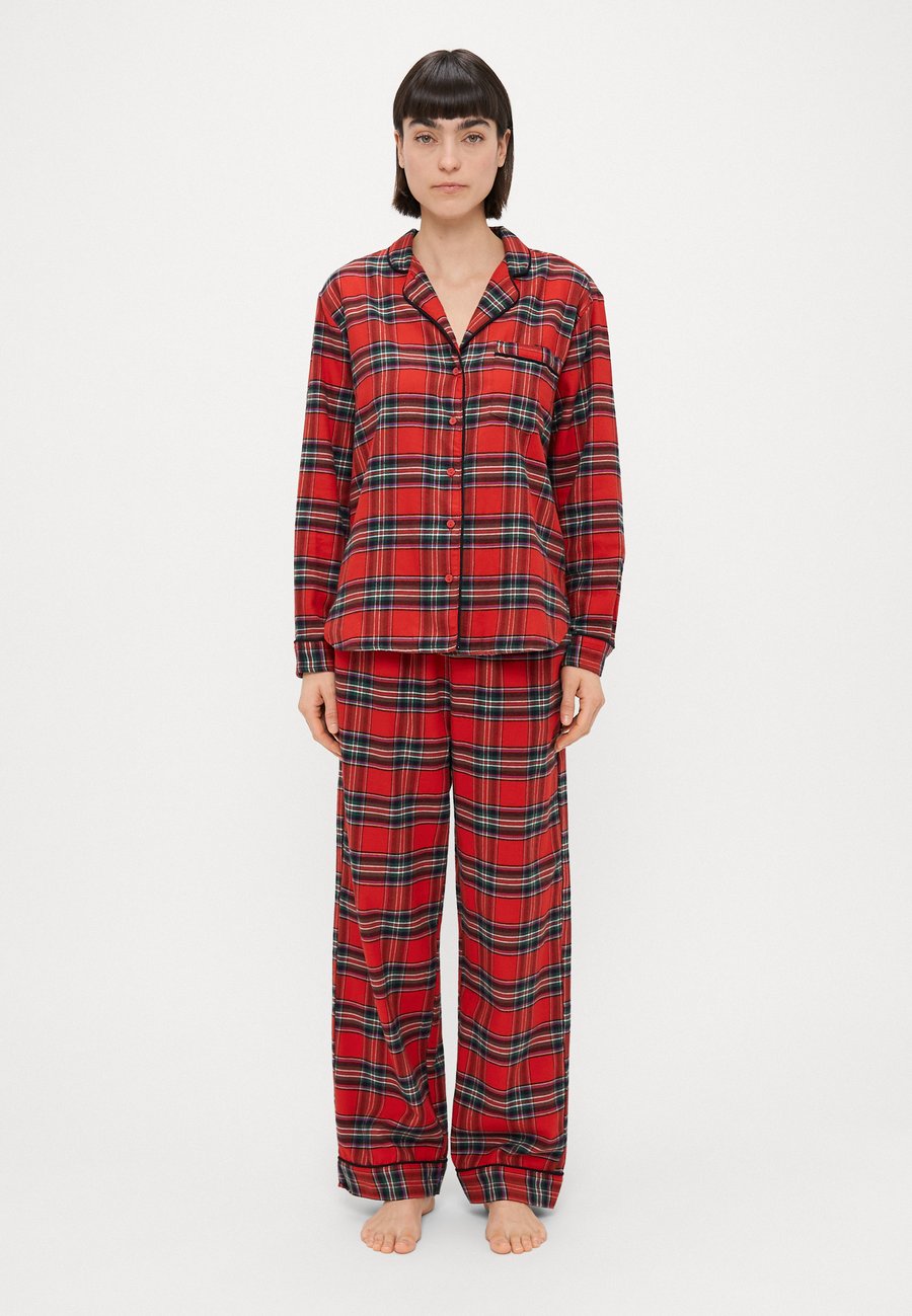 Пижамный комплект GAP PJ, Red /Red
Пижамный комплект GAP PJ, Red /Red
