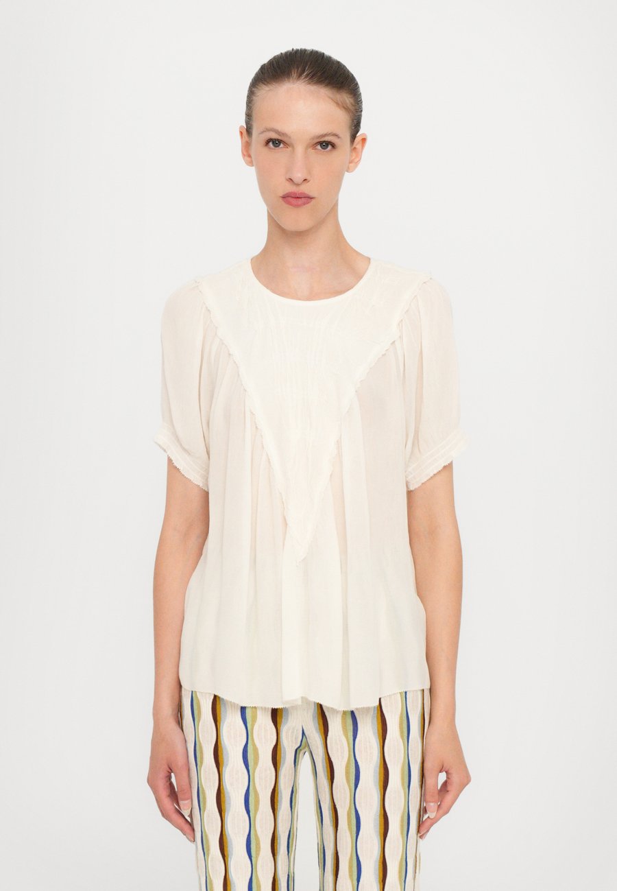 Блуза MUNTHE PERILLA, Ivory/Off-White
Блуза MUNTHE PERILLA, Ivory/Off-White