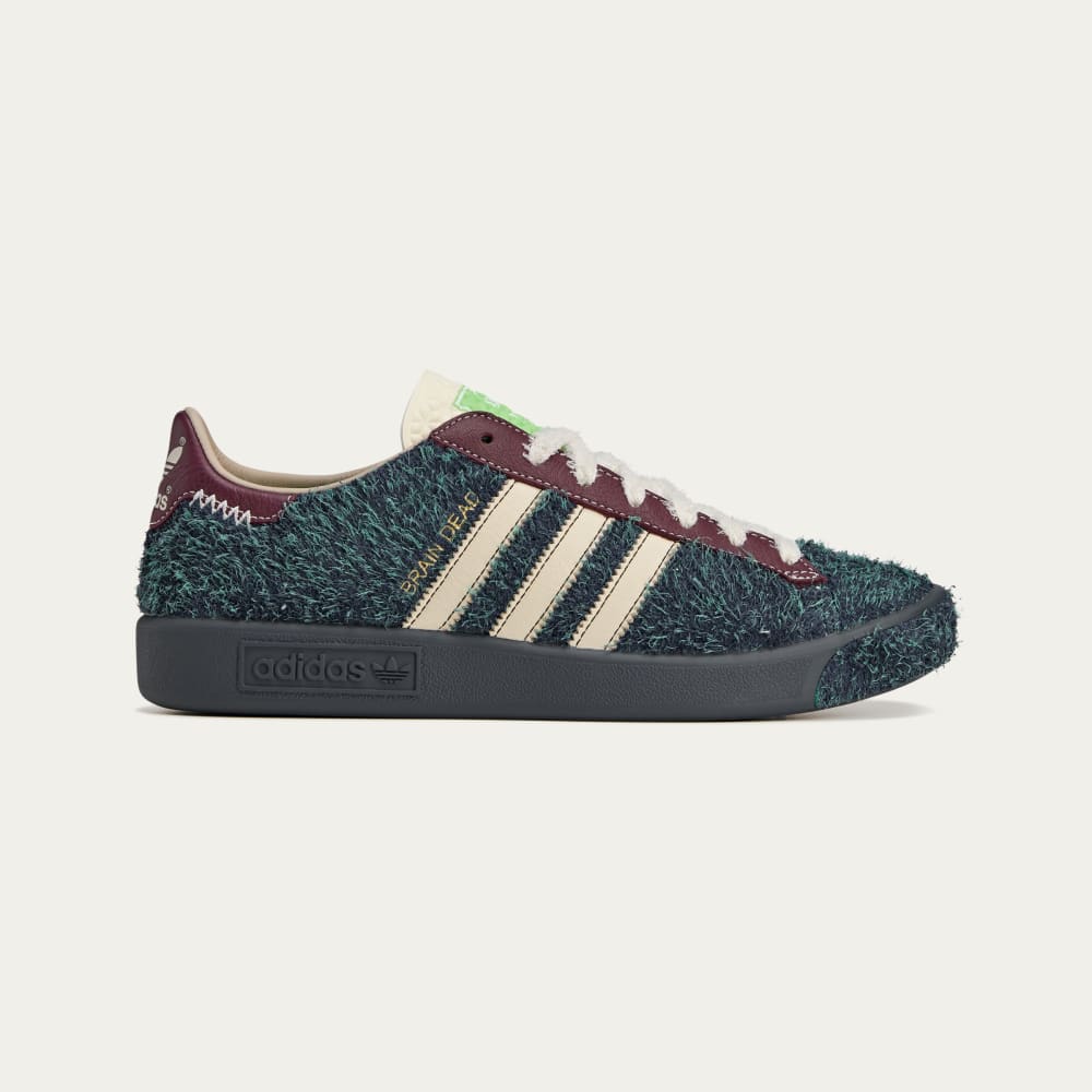 Кроссовки Adidas Forest Hills Brain Dead Shoes, цвет Violet Tone/Pantone/Core Black 
Кроссовки Adidas Forest Hills Brain Dead Shoes, цвет Violet Tone/Pantone/Core Black