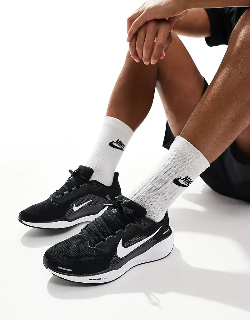 Кроссовки Air Zoom Pegasus 41 в черном и белом цвете Nike Running
Кроссовки Air Zoom Pegasus 41 в черном и белом цвете Nike Running