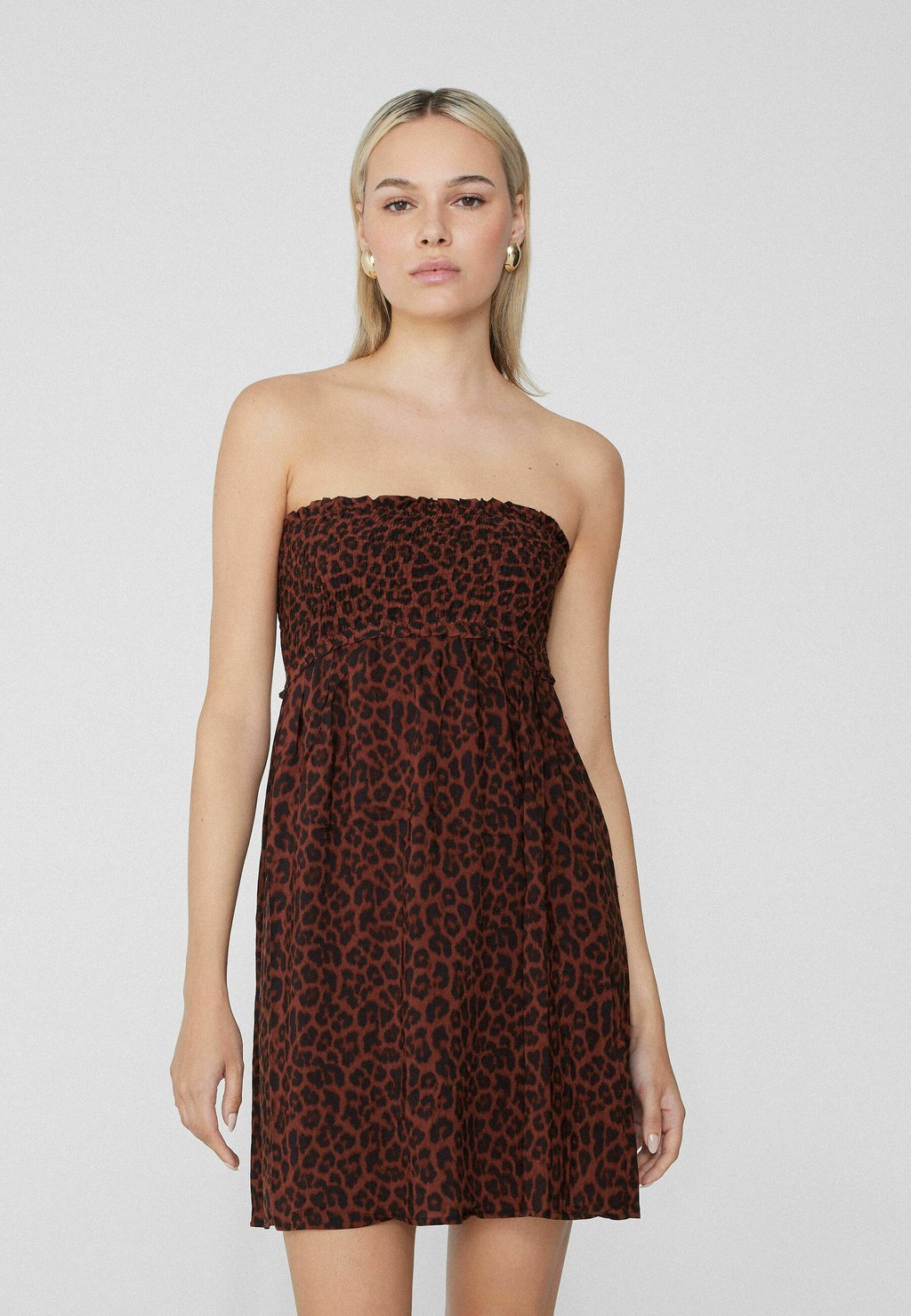 Повседневное платье TEZENIS, светло-коричневый
Повседневное платье TEZENIS, светло-коричневый