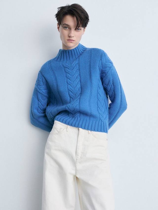 Джемпер из полушерстяной смеси yogui кабельной вязки Mango, цвет Bright Blue
Джемпер из полушерстяной смеси yogui кабельной вязки Mango, цвет Bright Blue