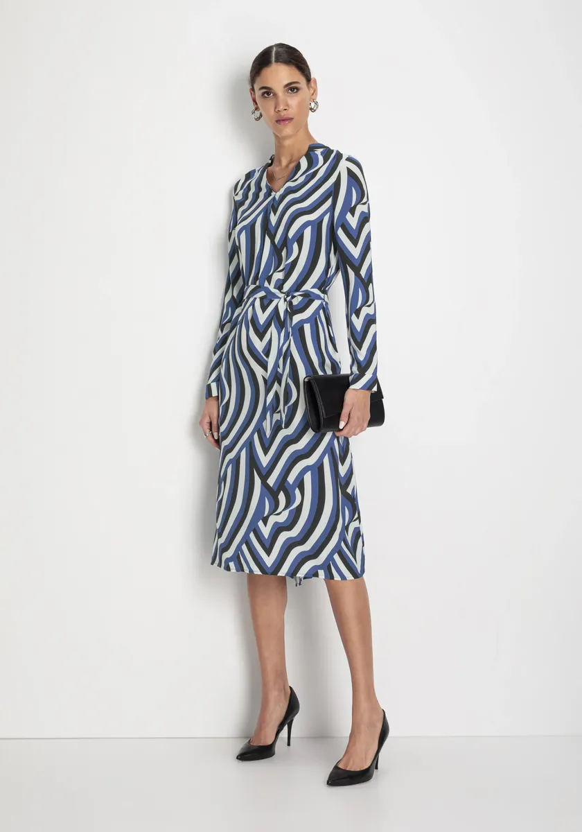 Платье миди HECHTER PARIS с поясом - НОВАЯ КОЛЛЕКЦИЯ, черный
Платье миди HECHTER PARIS с поясом - НОВАЯ КОЛЛЕКЦИЯ, черный