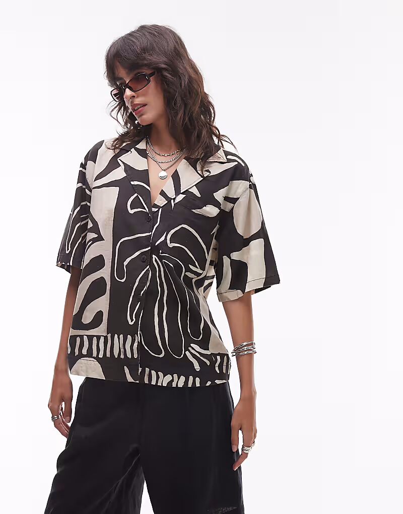 Рубашка Topshop Resort с абстрактным монохромным принтом 
Рубашка Topshop Resort с абстрактным монохромным принтом