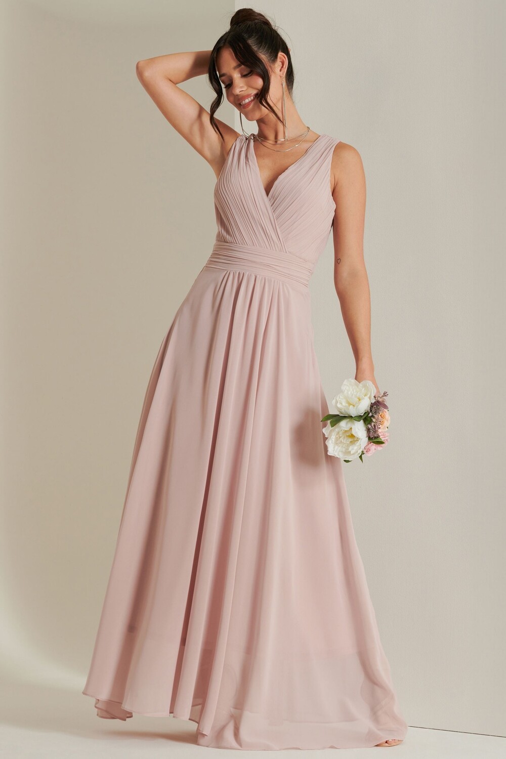 Шифоновое платье макси с плиссированным верхом Jolie Moi, розовый
Шифоновое платье макси с плиссированным верхом Jolie Moi, розовый