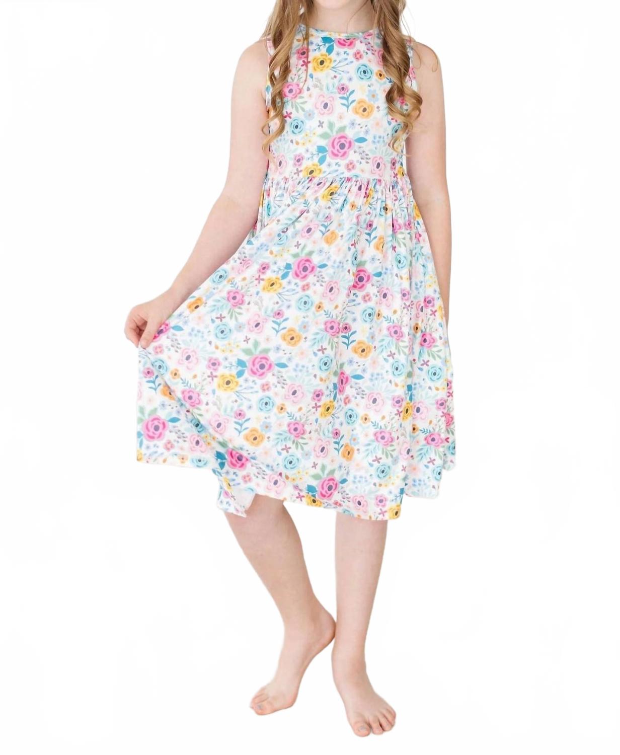 Mila & Rose Платье-майка Sunshine Blooms Tank Twirl Dress в разноцветном исполнении
Mila & Rose Платье-майка Sunshine Blooms Tank Twirl Dress в разноцветном исполнении