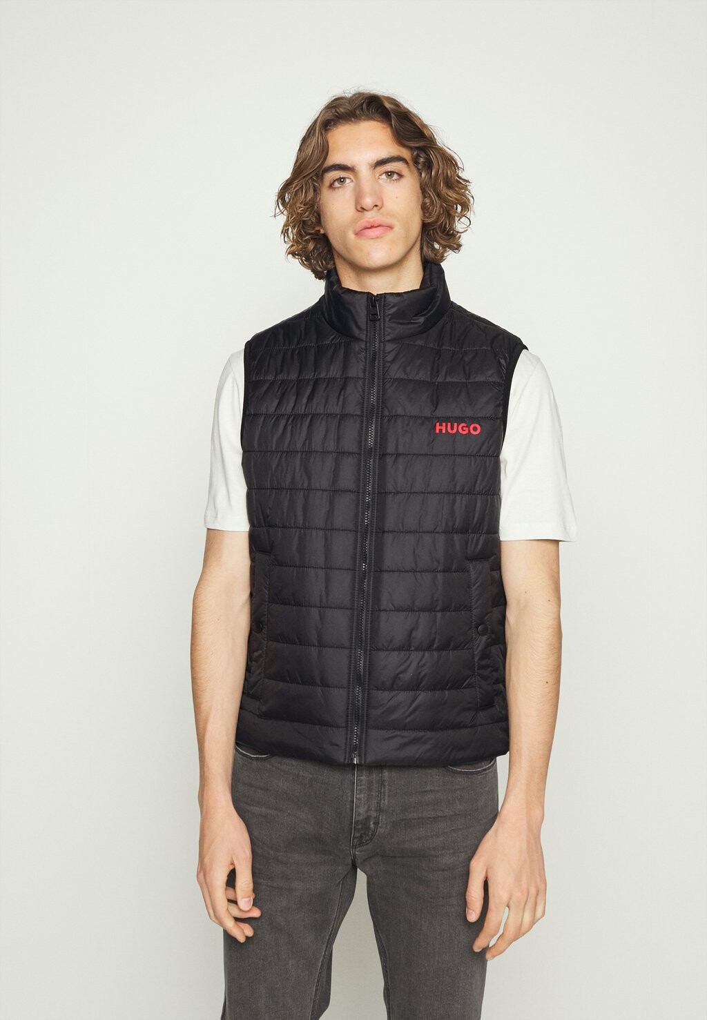 Жилет HUGO БЕНТИНО, черный
Жилет HUGO БЕНТИНО, черный
