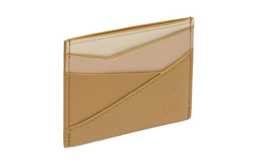 LOEWE Кошелек для карт из кожи пазл cow женский multicolor
LOEWE Кошелек для карт из кожи пазл cow женский multicolor