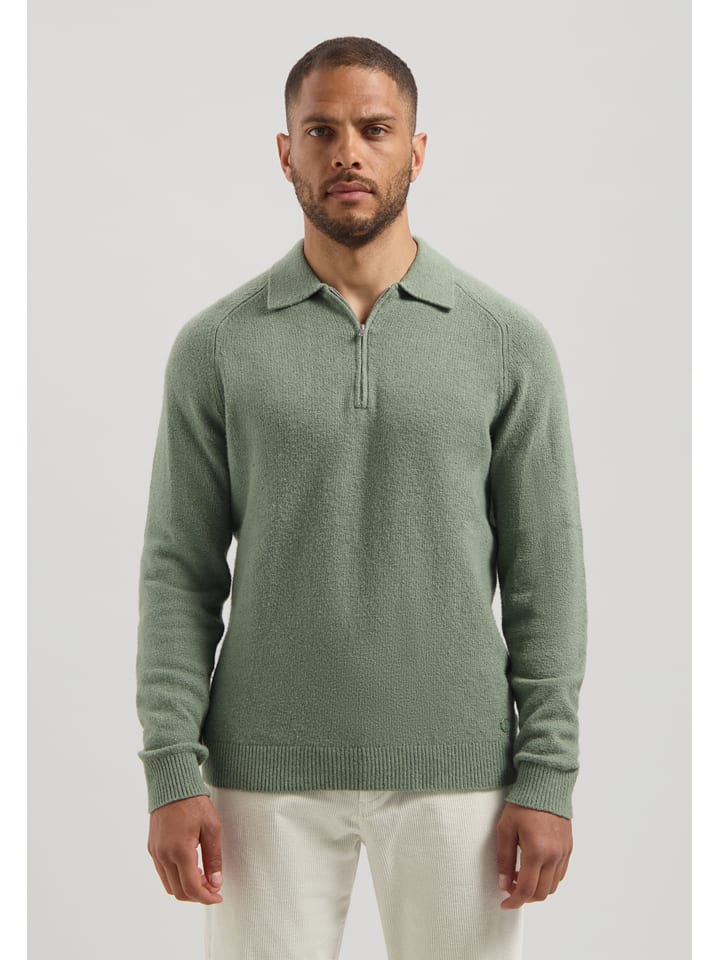 Зеленый свитер DSTREZZED
Зеленый свитер DSTREZZED