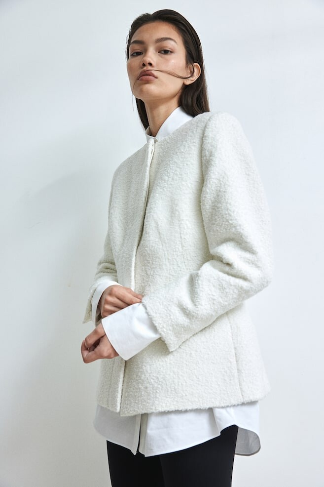 Приталенный пиджак H&M, белый
Приталенный пиджак H&M, белый