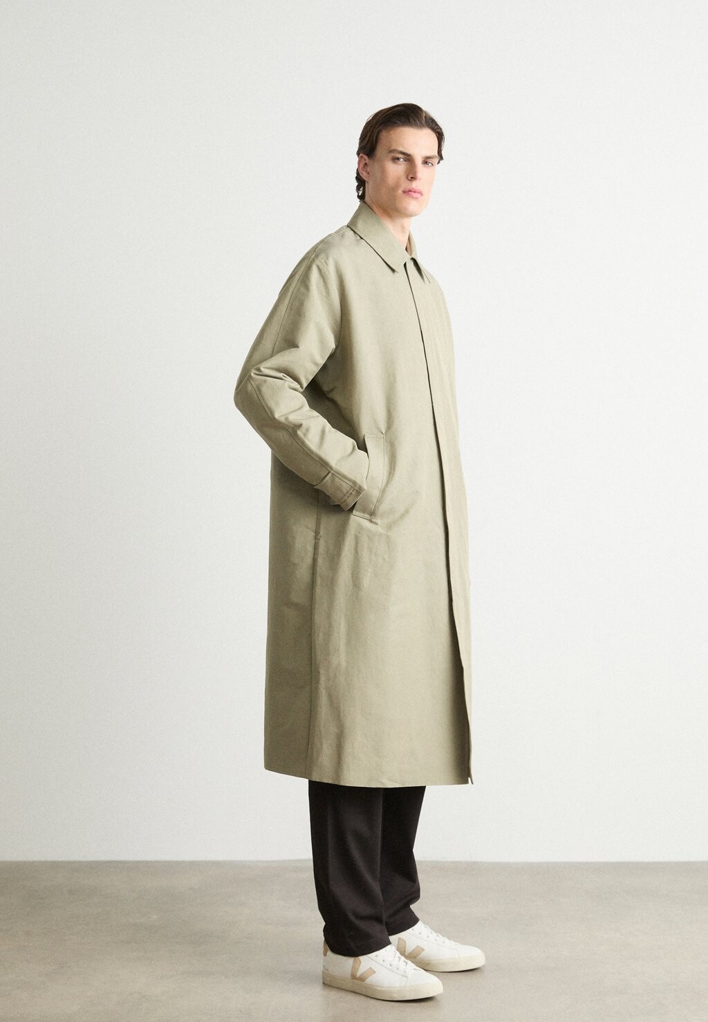 Классическое пальто Calvin Klein Jeans, хаки
Классическое пальто Calvin Klein Jeans, хаки