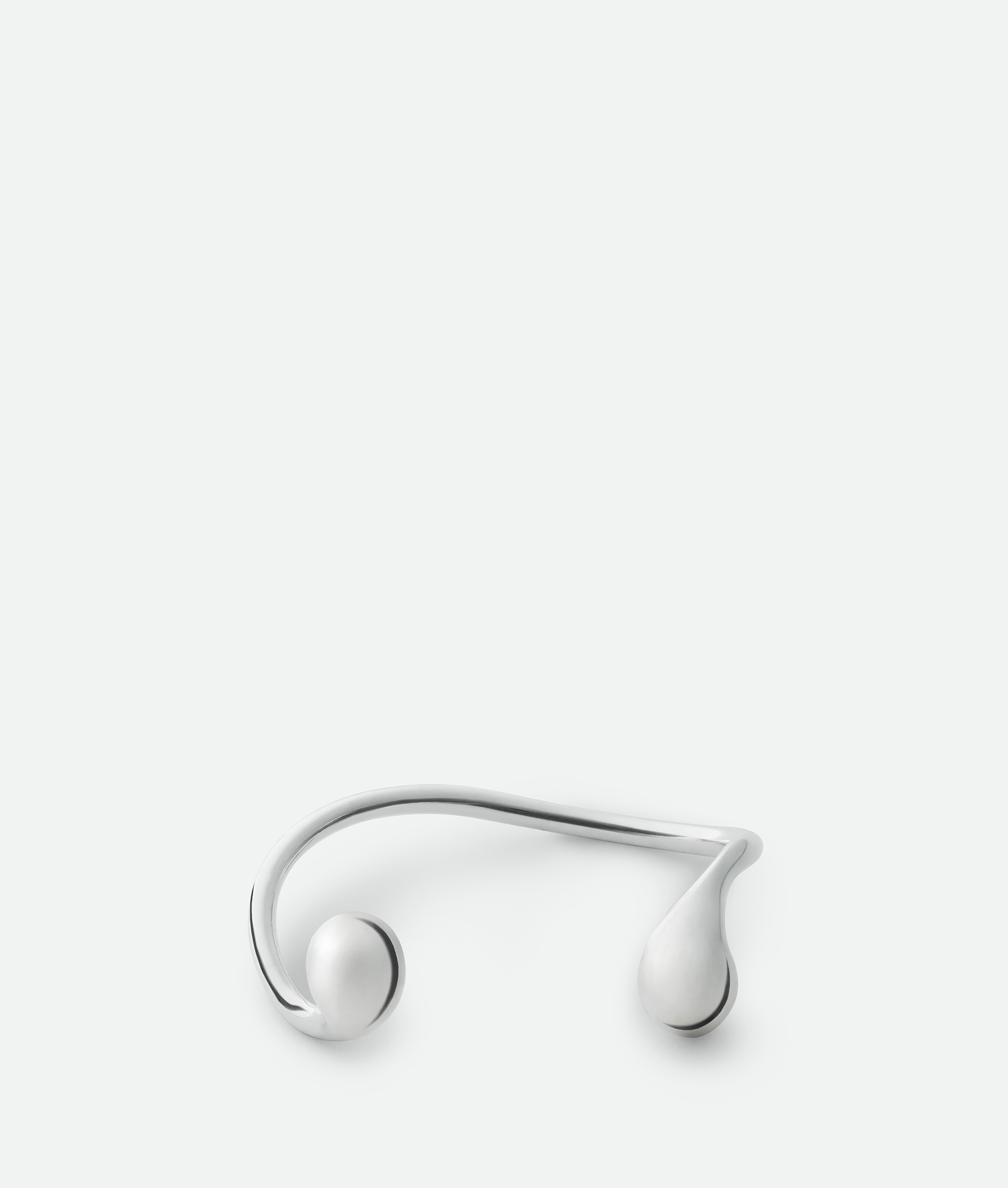 Drop bracelet BOTTEGA VENETA, серебро
Drop bracelet BOTTEGA VENETA, серебро