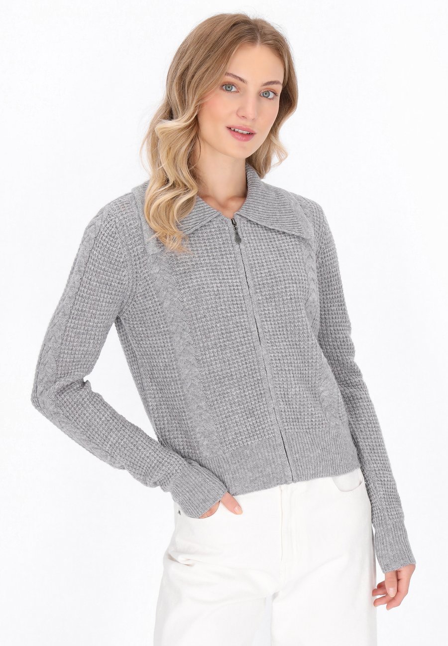 Кардиган DreiMaster Cardigan, Light Grey Melange/Light Grey
Кардиган DreiMaster Cardigan, Light Grey Melange/Light Grey