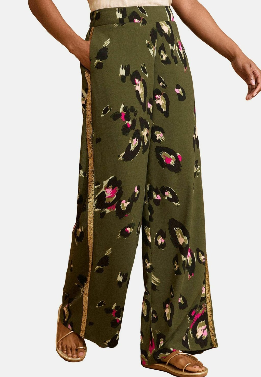 Брюки ANIMAL SEQUIN Love & Roses, зеленый 
Брюки ANIMAL SEQUIN Love & Roses, зеленый