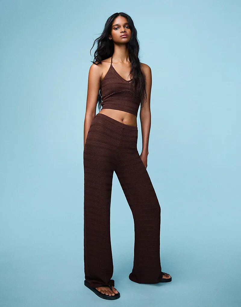 Широкие ажурные брюки Bershka коричневого цвета
Широкие ажурные брюки Bershka коричневого цвета