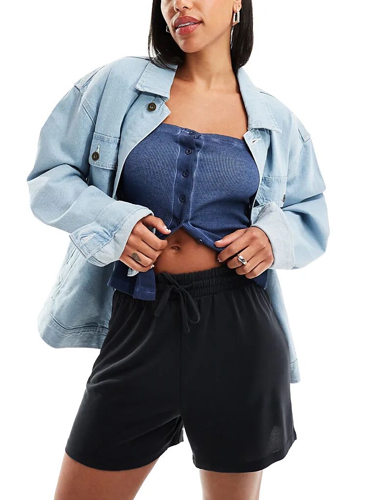 Обтягивающие шорты с эластичной талией черного цвета Pieces
Обтягивающие шорты с эластичной талией черного цвета Pieces