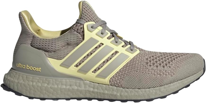 Мужские кроссовки для бега Adidas Ultraboost 1.0, черный/желтый
Мужские кроссовки для бега Adidas Ultraboost 1.0, черный/желтый