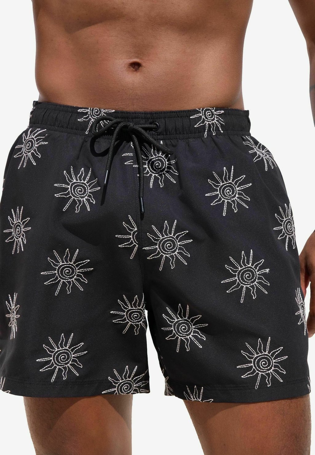 Шорты для плавания REGULAR FIT - EMBROIDERED Next, черный 
Шорты для плавания REGULAR FIT - EMBROIDERED Next, черный