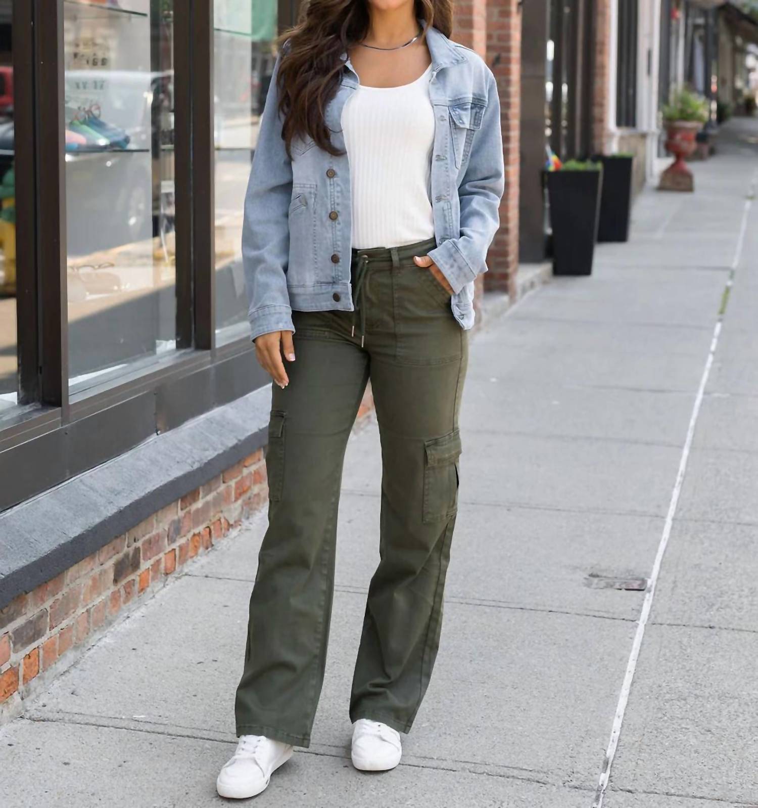 Джинсовая куртка Boyfriend в синем цвете Grace and Lace
Джинсовая куртка Boyfriend в синем цвете Grace and Lace