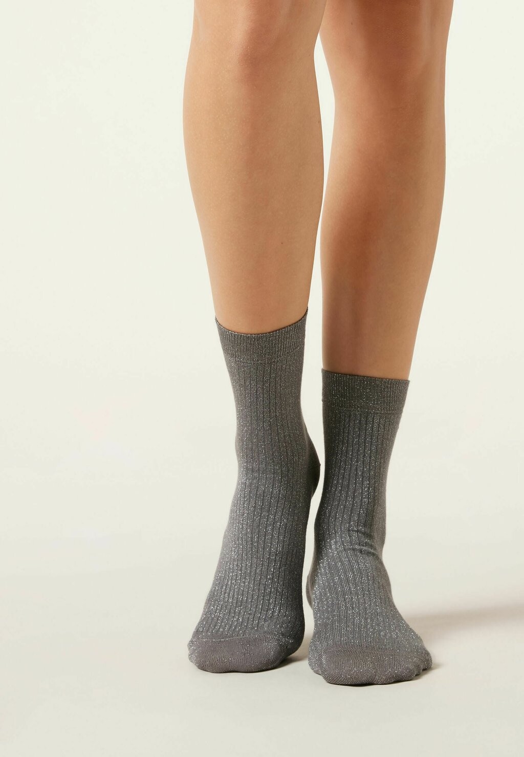Носки GLITTER Calzedonia, светло-серый
Носки GLITTER Calzedonia, светло-серый
