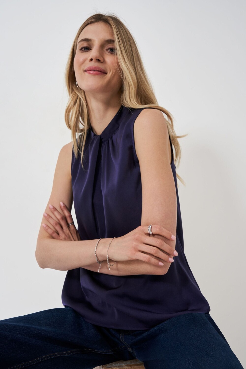 Топ футляр с закрученным воротом Crew Clothing Company, синий
Топ футляр с закрученным воротом Crew Clothing Company, синий