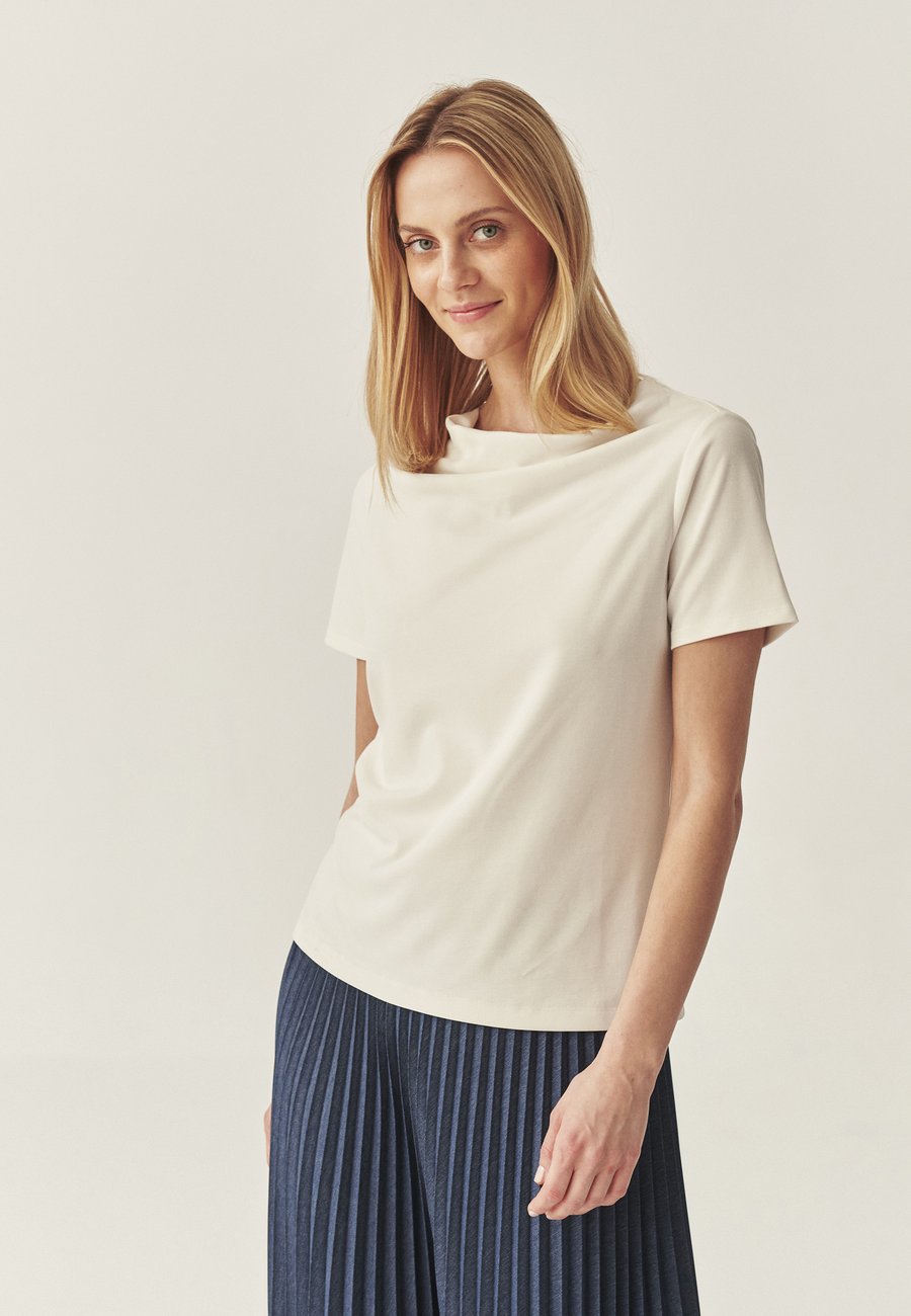 Блуза TATUUM Blouse, Off White/Off-White
Блуза TATUUM Blouse, Off White/Off-White