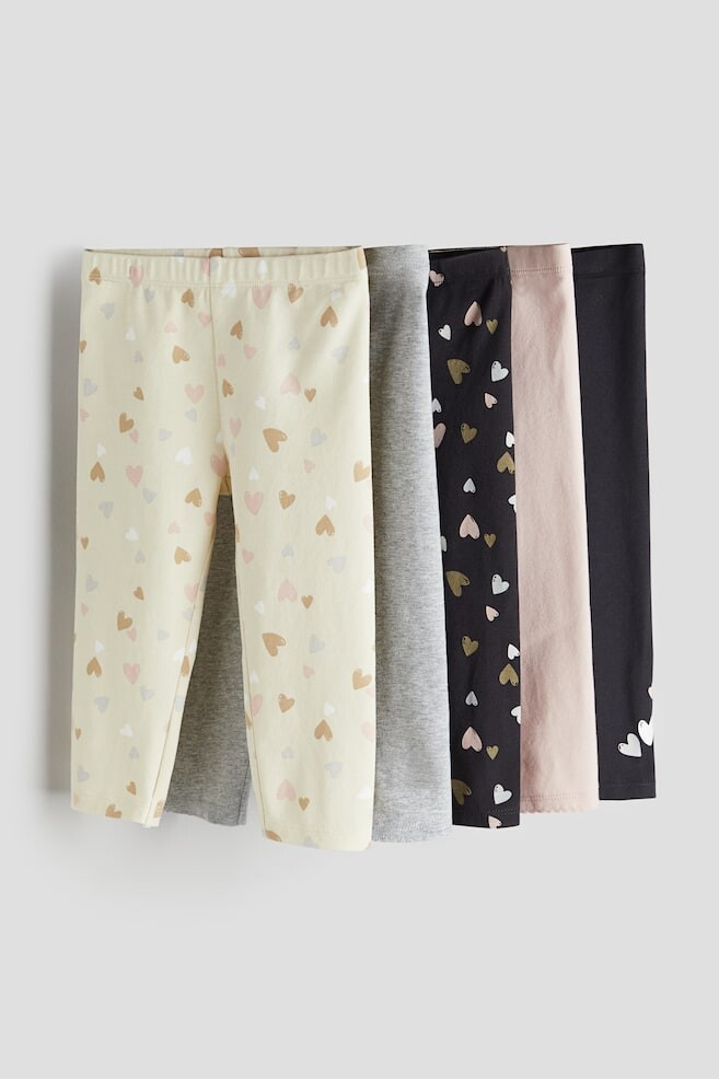 Упаковка из 5 трикотажных леггинсов-капри H&M, мультиколор
Упаковка из 5 трикотажных леггинсов-капри H&M, мультиколор