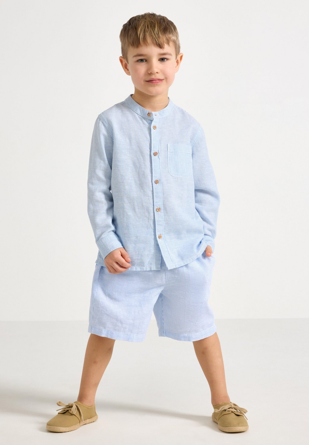 Шорты Lindex, светло-голубой
Шорты Lindex, светло-голубой