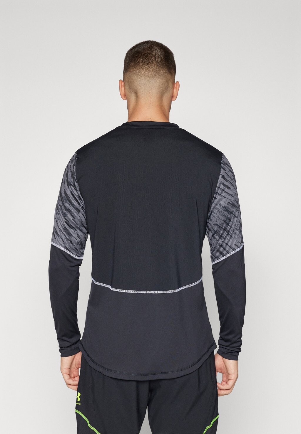 Рубашка с длинным рукавом CHALLENGER PRO Under Armour, черный
Рубашка с длинным рукавом CHALLENGER PRO Under Armour, черный