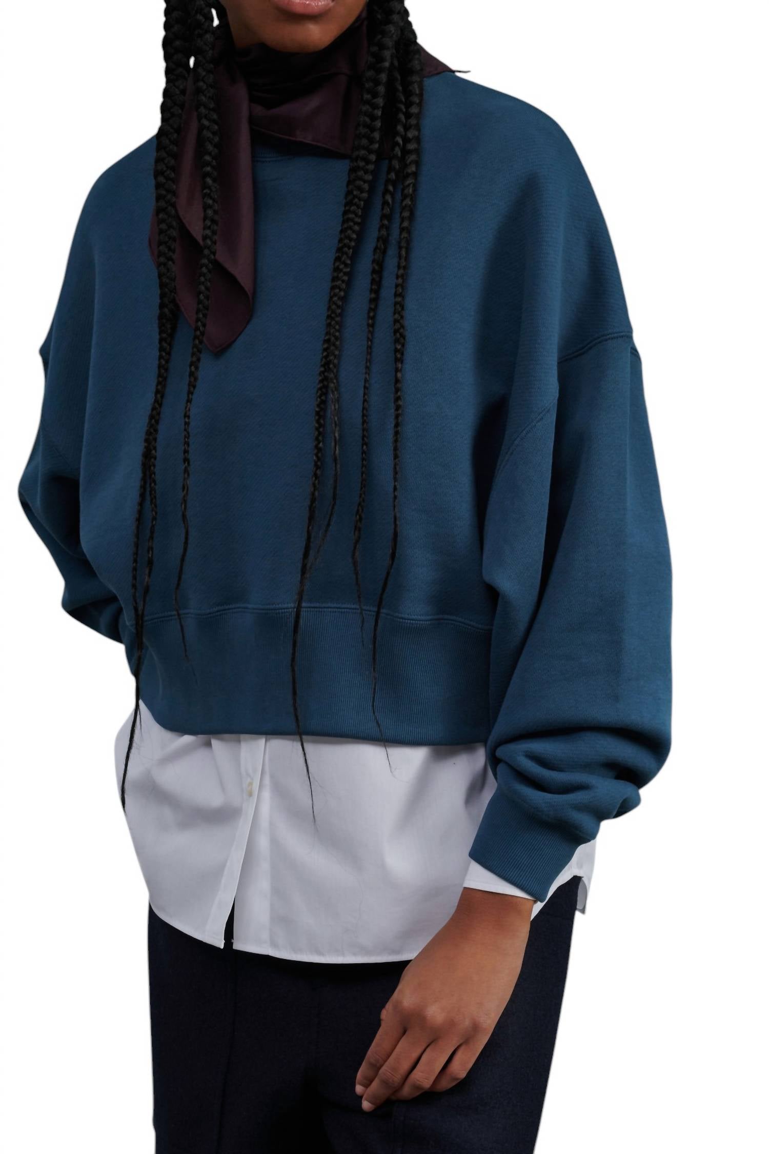 Свитер Willow синего цвета soeur
Свитер Willow синего цвета soeur