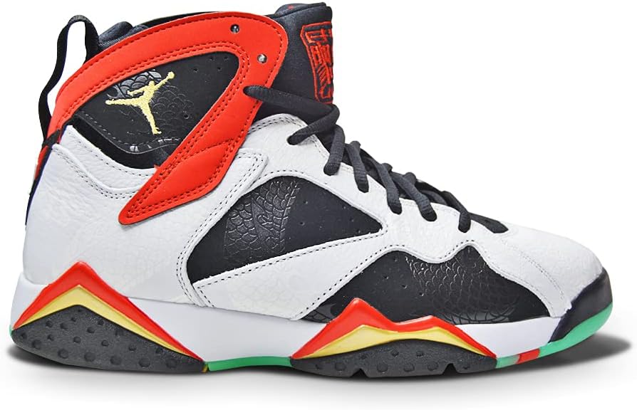 Мужские баскетбольные кроссовки NIKE, White Chile Red Black Mtlc Gold
Мужские баскетбольные кроссовки NIKE, White Chile Red Black Mtlc Gold