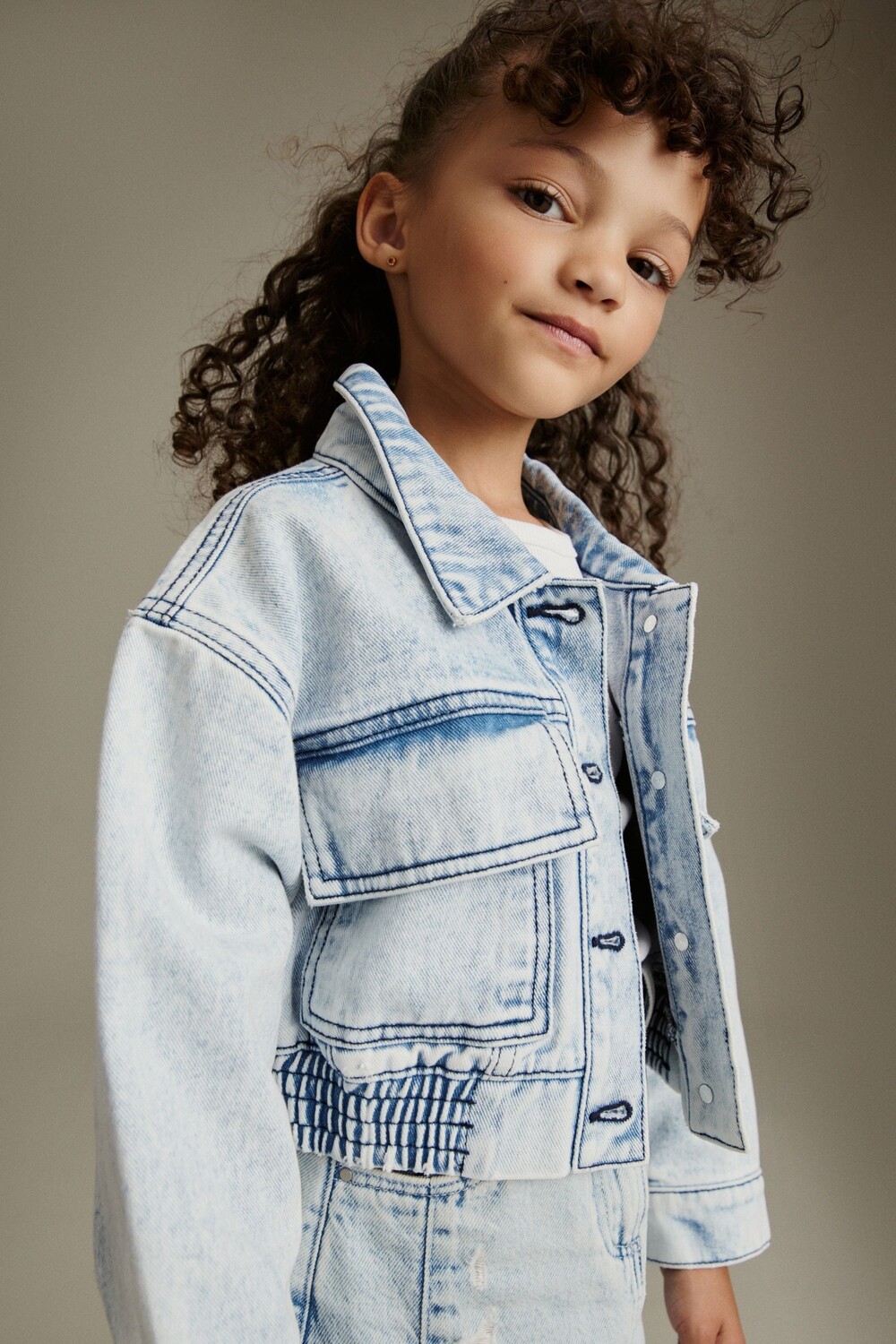 Укороченная джинсовая куртка (3 16 лет) Next, белый
Укороченная джинсовая куртка (3 16 лет) Next, белый