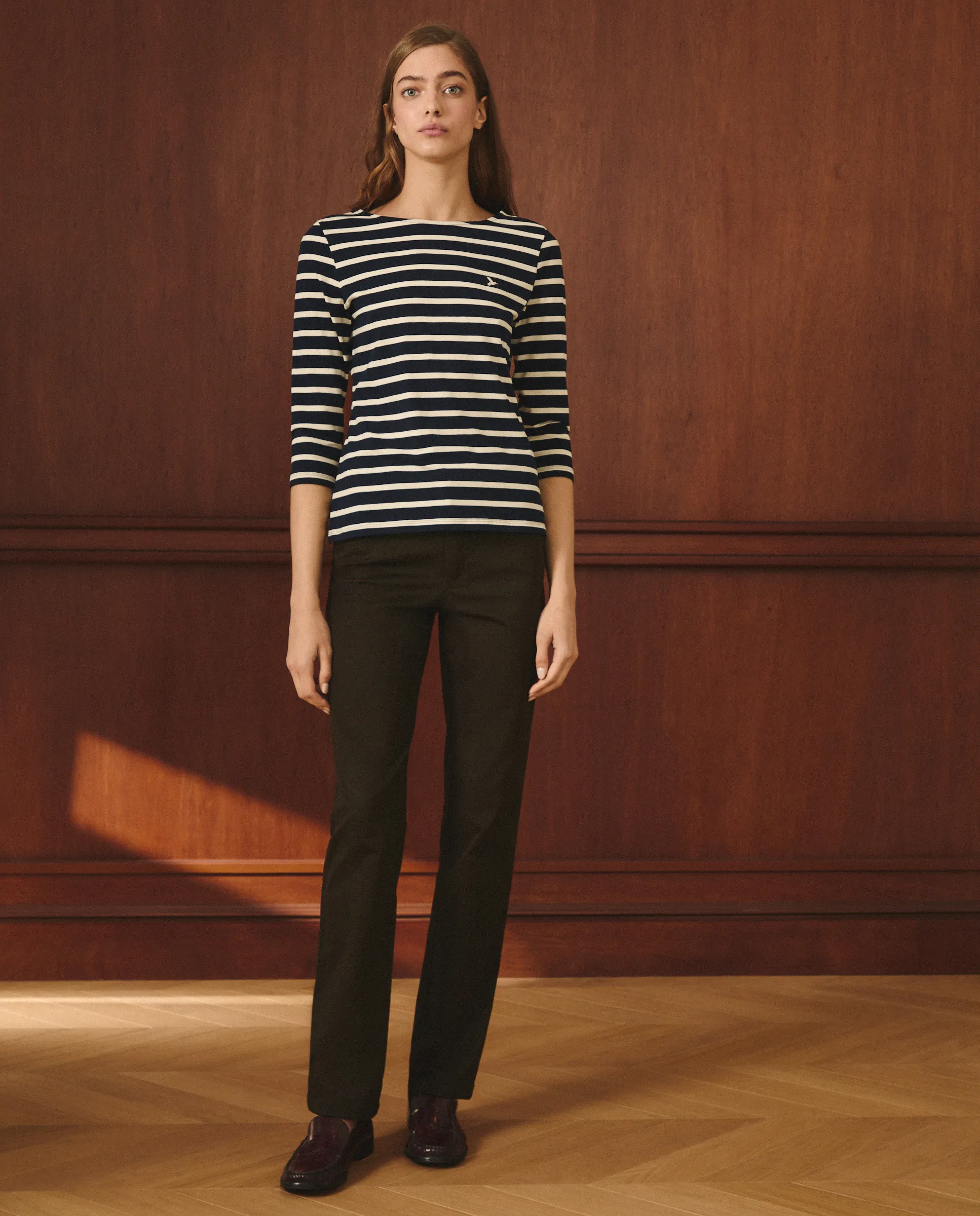 Женские базовые брюки с узким кроем Lloyd's, хаки
Женские базовые брюки с узким кроем Lloyd's, хаки