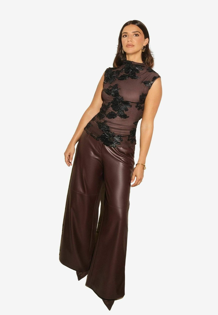 Блуза Friends Like These REGULAR FIT, Brown
Блуза Friends Like These REGULAR FIT, Brown