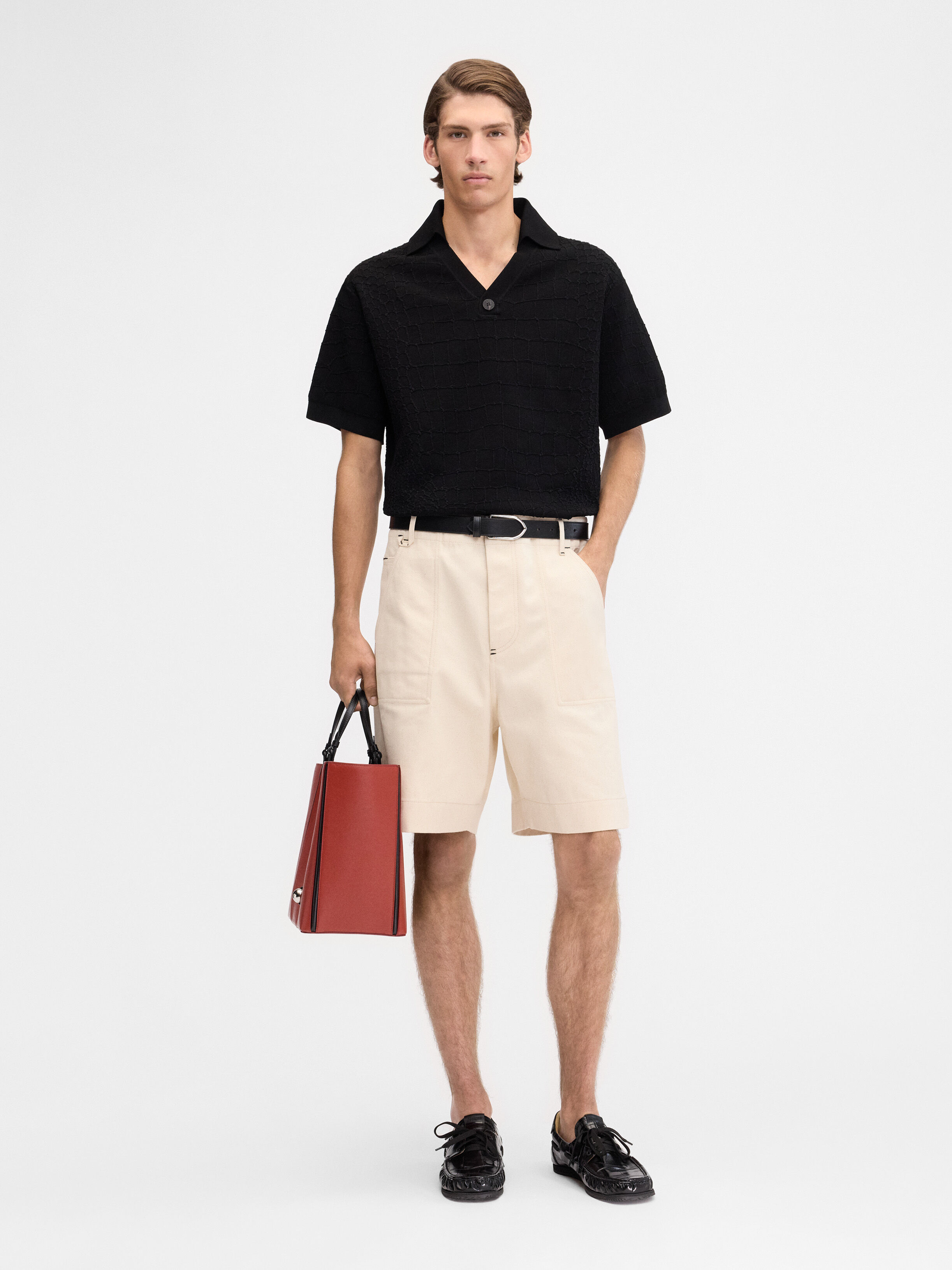 Поло из крокодила JACQUEMUS The Scala polo shirt, черный
Поло из крокодила JACQUEMUS The Scala polo shirt, черный