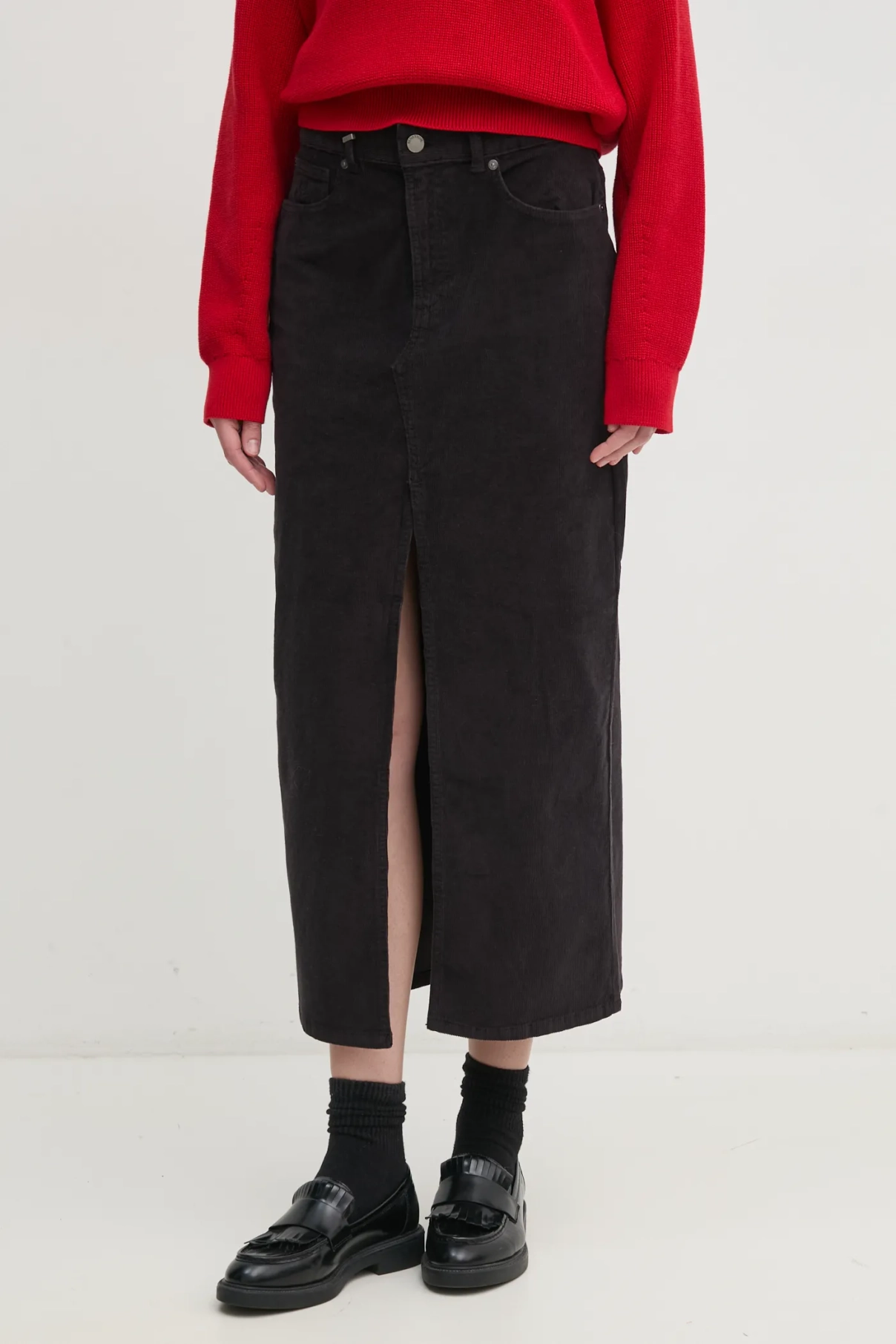 Вельветовая юбка United Colors of Benetton, черный
Вельветовая юбка United Colors of Benetton, черный