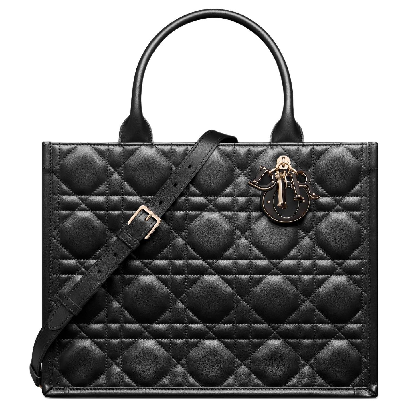 DIOR Сумка-шоппер из телячьей кожи
DIOR Сумка-шоппер из телячьей кожи