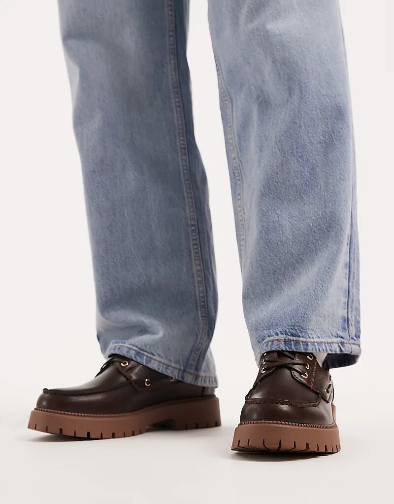 Массивные туфли на шнуровке SEQWL Mexton коричневого цвета
Массивные туфли на шнуровке SEQWL Mexton коричневого цвета