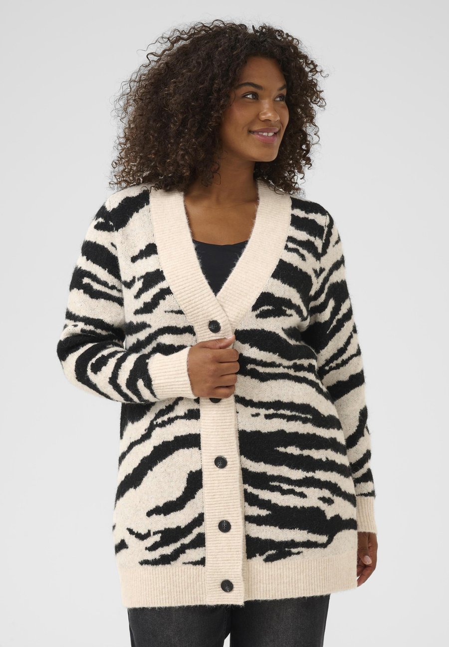 Кардиган Kaffe Curve Cardigan, Turtledove Black Animal/Beige
Кардиган Kaffe Curve Cardigan, Turtledove Black Animal/Beige