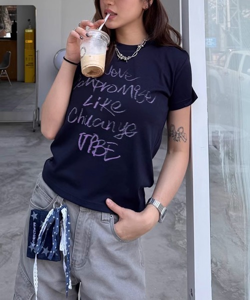 MEMECLE Футболка укороченная с логотипом и принтом, MEMCLE, темно-синий
MEMECLE Футболка укороченная с логотипом и принтом, MEMCLE, темно-синий