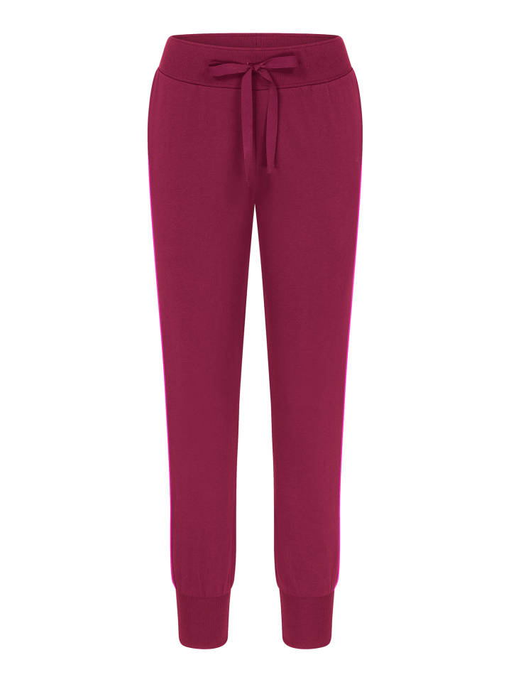 Пижамные шорты, микс и сочетание в цвете SWEET MARSALA Triumph
Пижамные шорты, микс и сочетание в цвете SWEET MARSALA Triumph