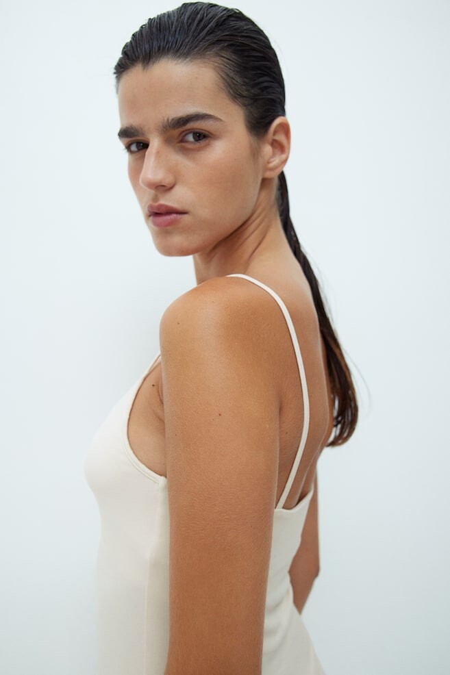 Майка H&M, бежевый
Майка H&M, бежевый