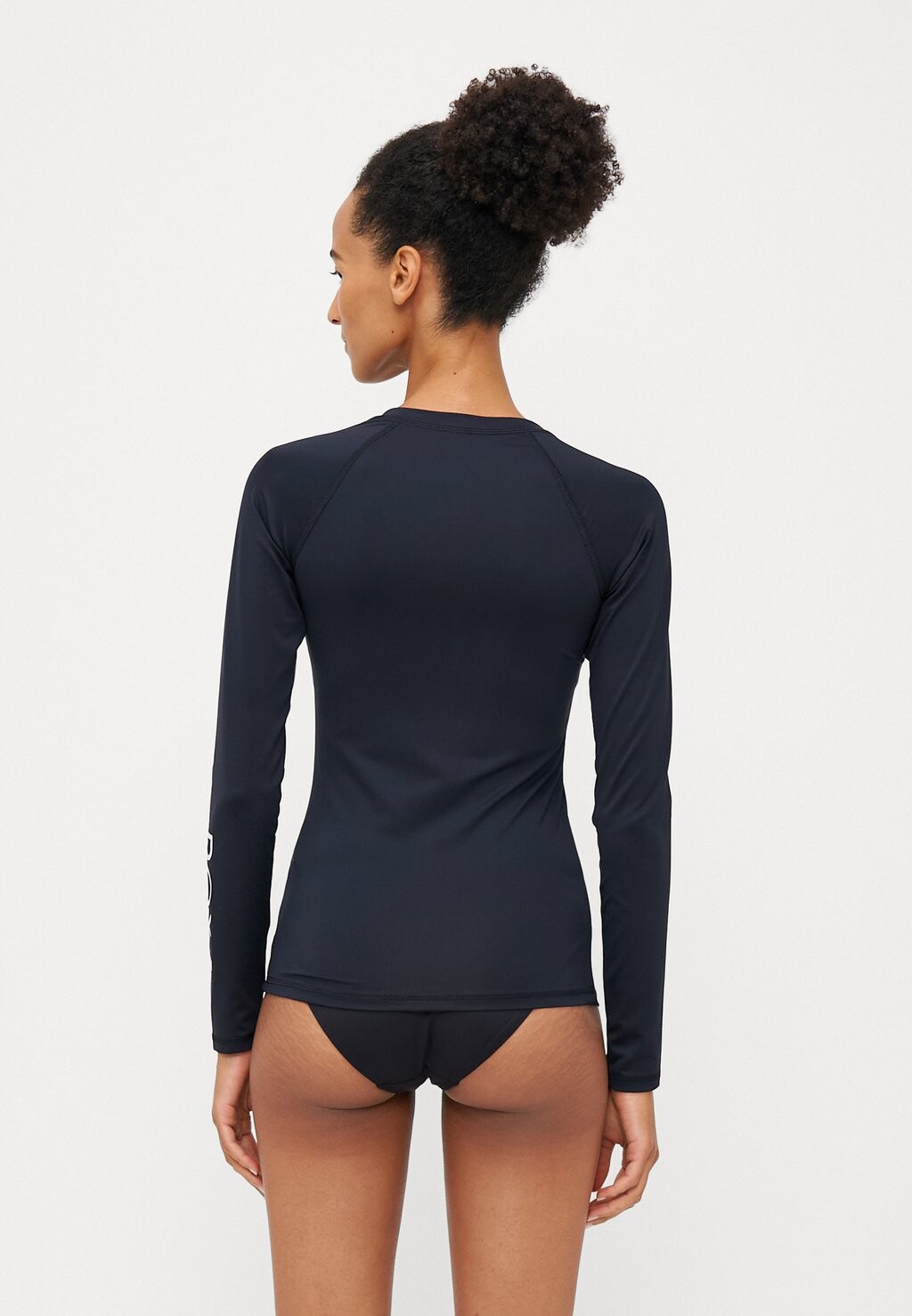 Верх бикини NEW ESSENTIALS ZIPPED Roxy, черный
Верх бикини NEW ESSENTIALS ZIPPED Roxy, черный