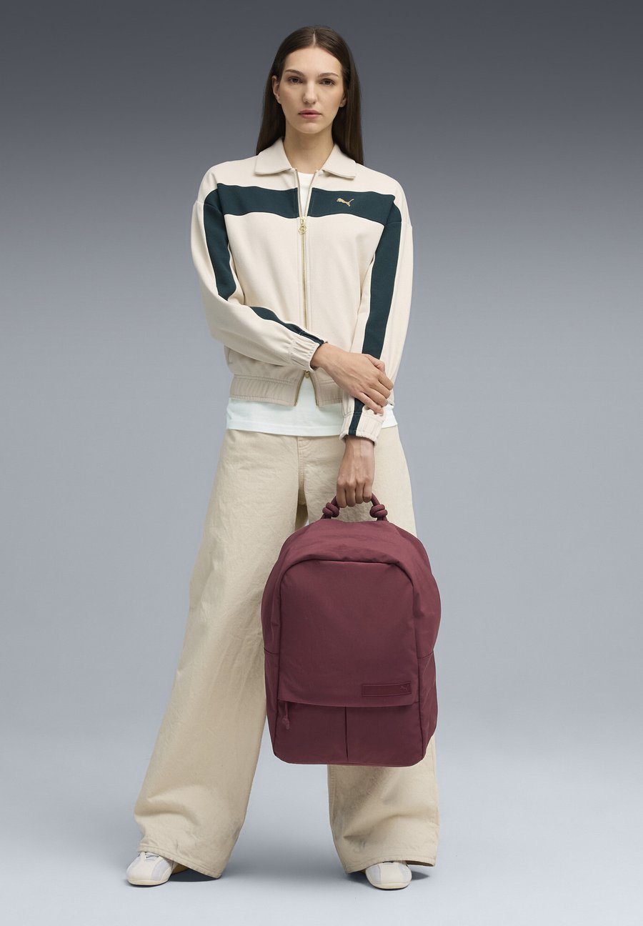 Рюкзак Puma Rucksack, Ruby Shimmer/Red
Рюкзак Puma Rucksack, Ruby Shimmer/Red