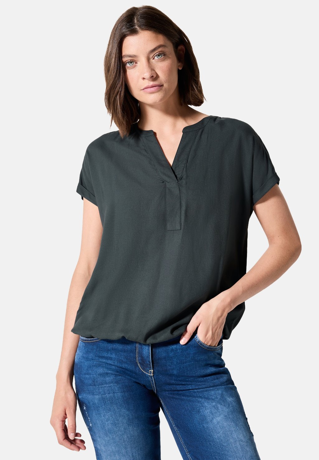 Блуза IN UNI Cecil, темно-зеленый
Блуза IN UNI Cecil, темно-зеленый