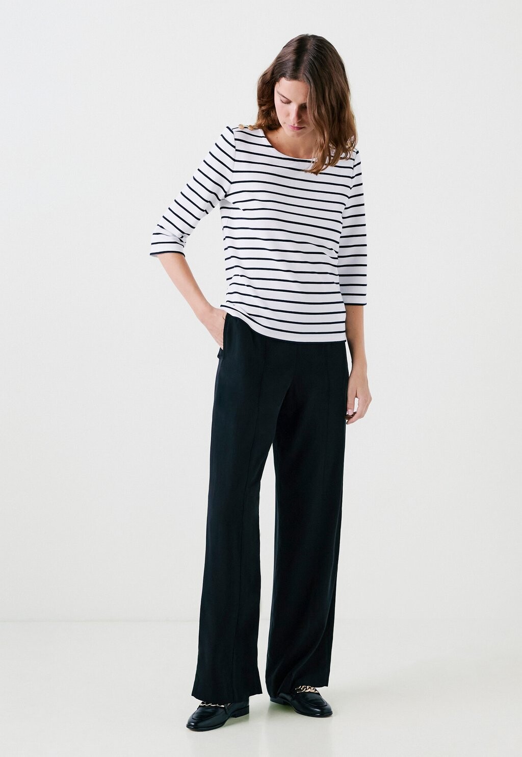 Топ с длинными рукавами FRENCH FASHION ELEGANT MODERN TOLYMPIADE Caroll, синий
Топ с длинными рукавами FRENCH FASHION ELEGANT MODERN TOLYMPIADE Caroll, синий