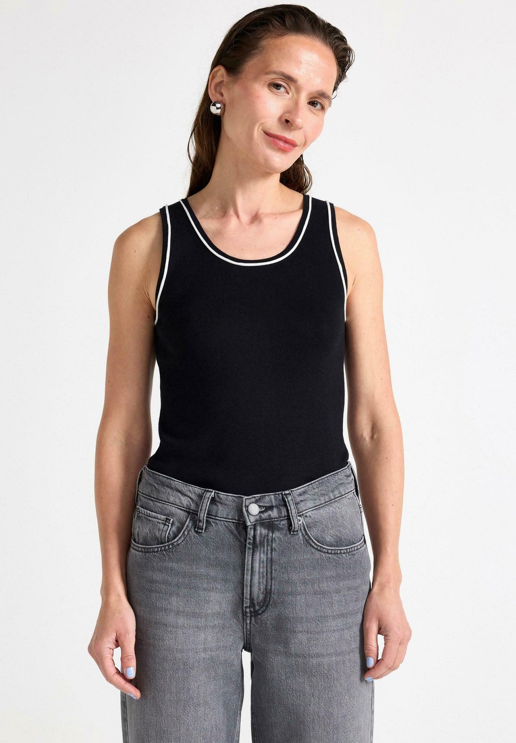 Топ Lindex, черный
Топ Lindex, черный