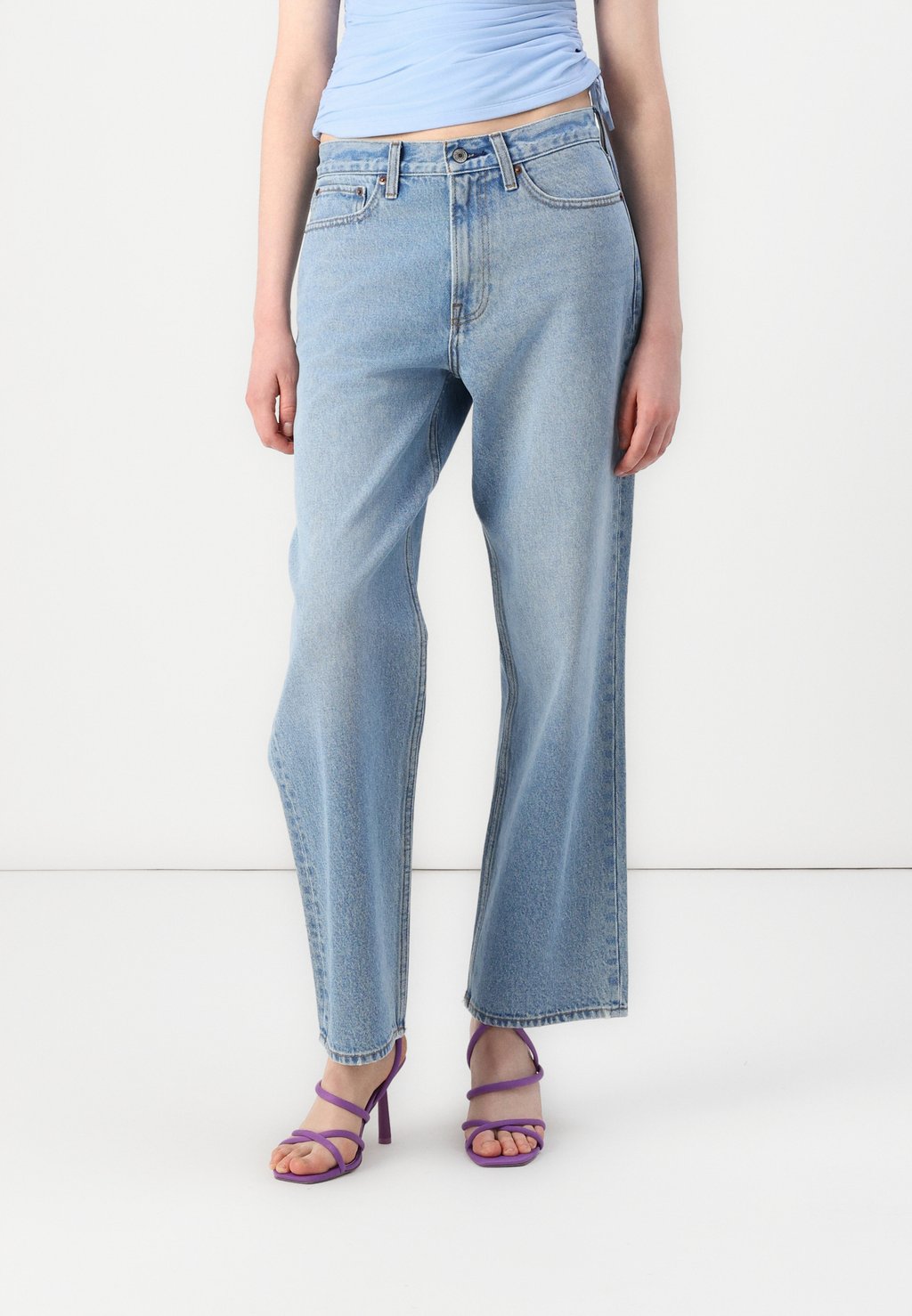 Джинсы свободного кроя Abercrombie & Fitch, синий
Джинсы свободного кроя Abercrombie & Fitch, синий