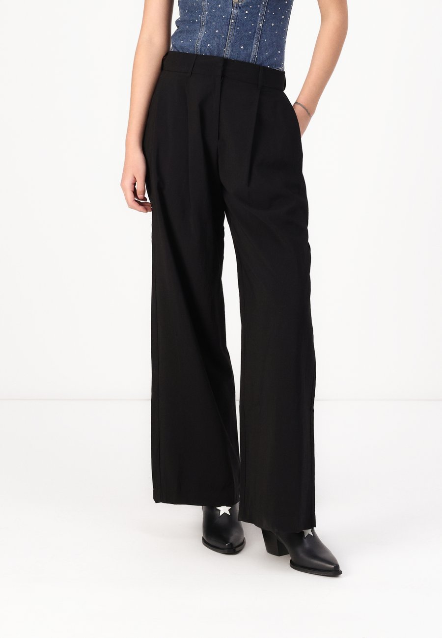 Брюки Aware VMPERRY , Black
Брюки Aware VMPERRY , Black