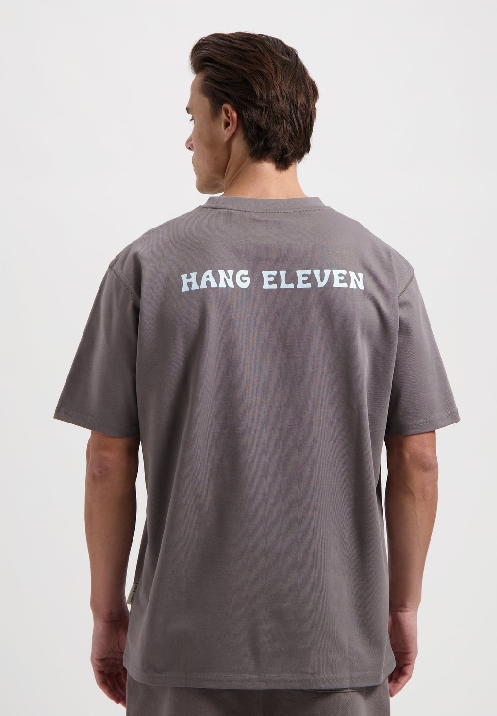 Футболка с принтом HANG ELEVEN, антрацит
Футболка с принтом HANG ELEVEN, антрацит